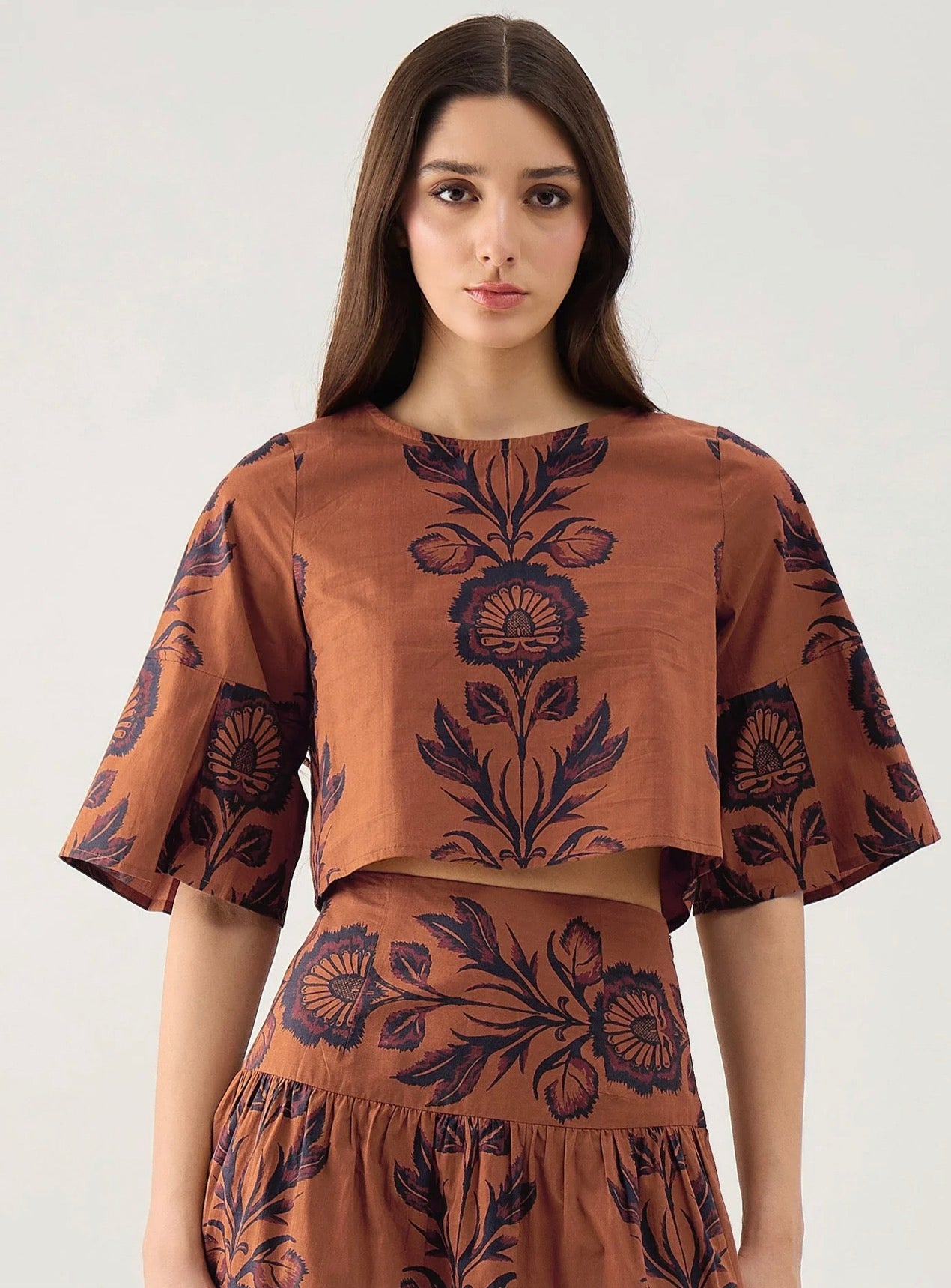 Elizabeth London Top