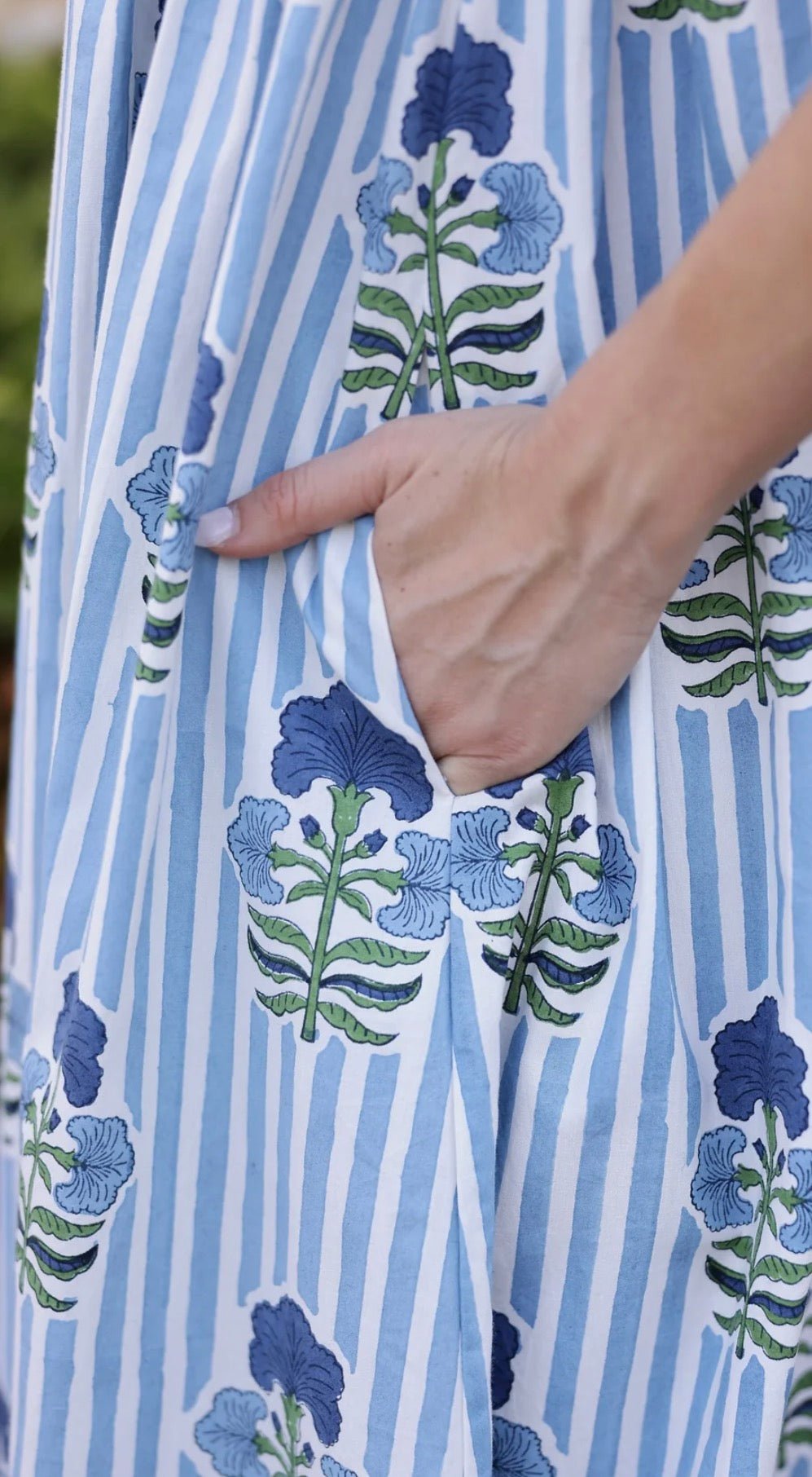 Close-up of the empire waist and low back on the Laguna Sun Dress – Lady & Tucker