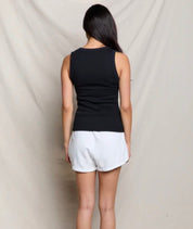 Close-up of the ribbed knit fit on the Luxe Rib Tank – Lady & Tucker