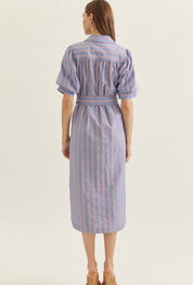 Close-up of the self-tie belt and side slit on the Land Of The Free Dress