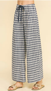 Back view of the Gingham Pants, wide-leg gingham pants with an elastic waist
