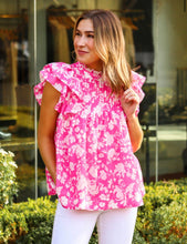 Load image into Gallery viewer, Pink &amp; White Fleur Pleated Top
